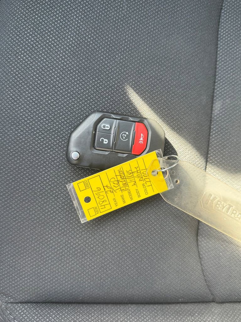 Used 2022 Jeep Gladiator Willys image 30