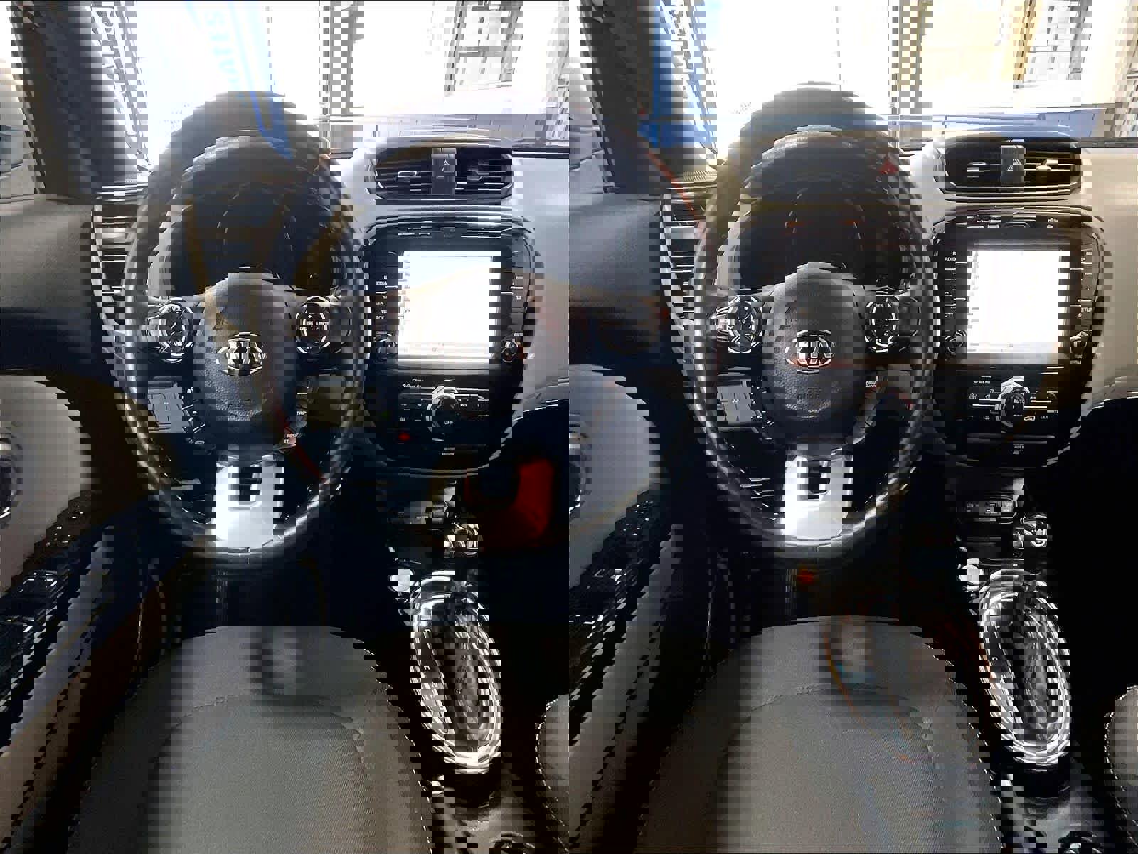 Used 2019 Kia Soul + w/ Audio Package FWD image 17