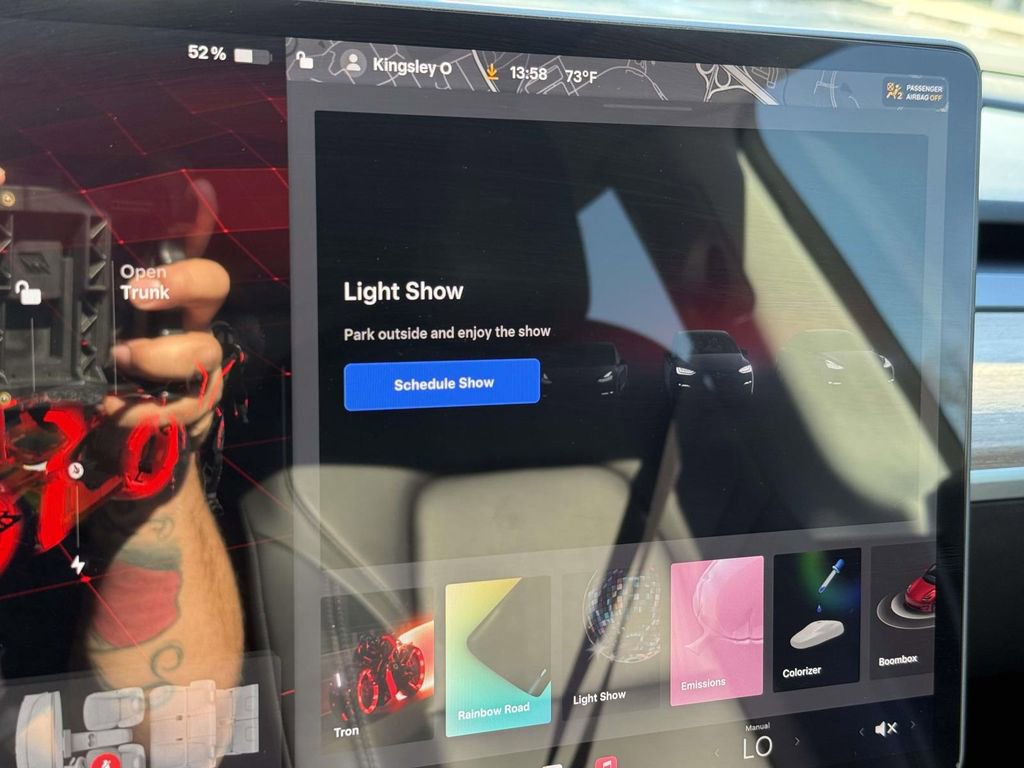 Used 2022 Tesla Model Y Long Range image 25