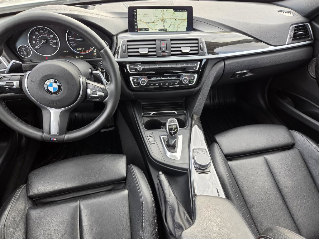 Used 2018 BMW 330i Sedan RWD image 15