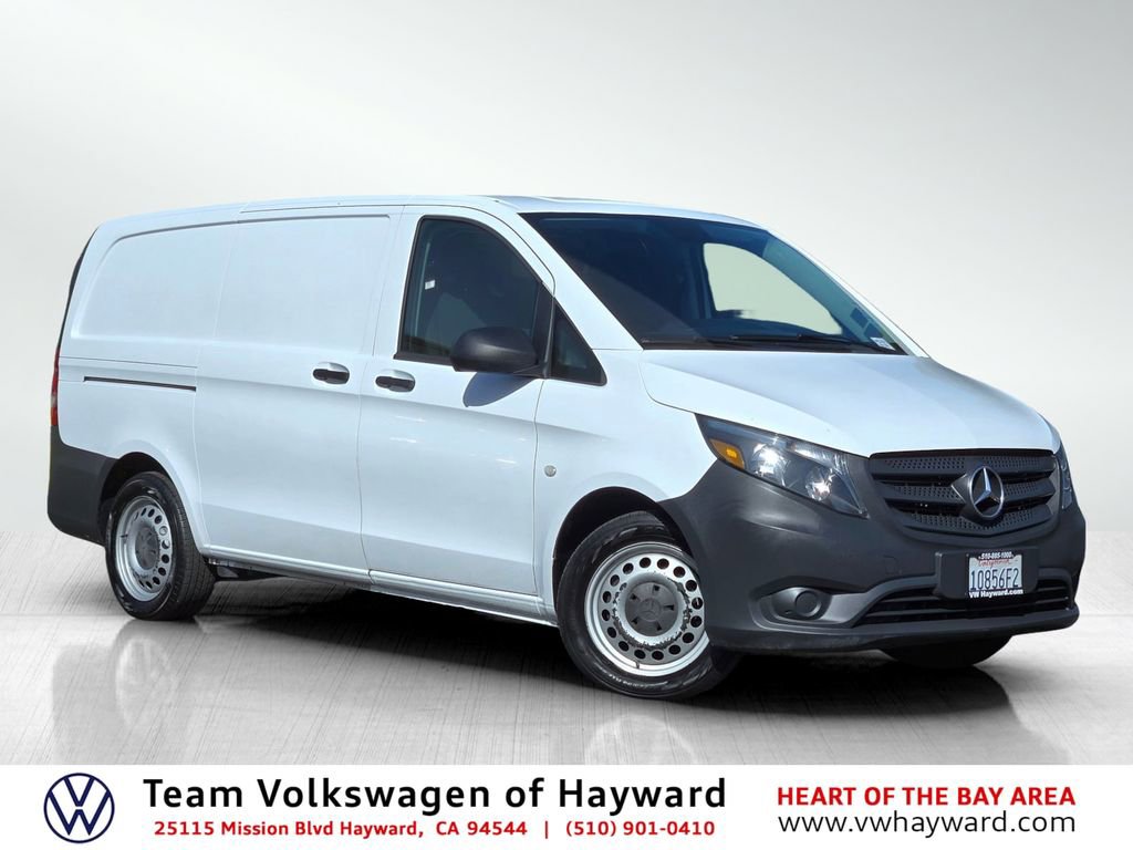Used 2017 Mercedes-Benz Metris image 1