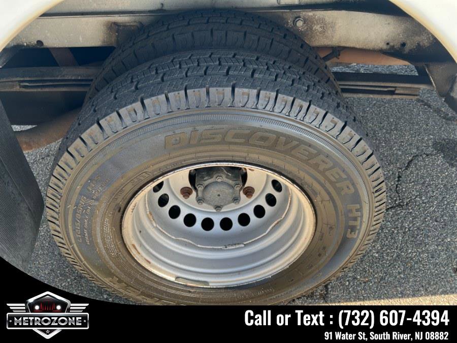 Used 2019 Freightliner Sprinter 3500 w/ Premium Package image 32