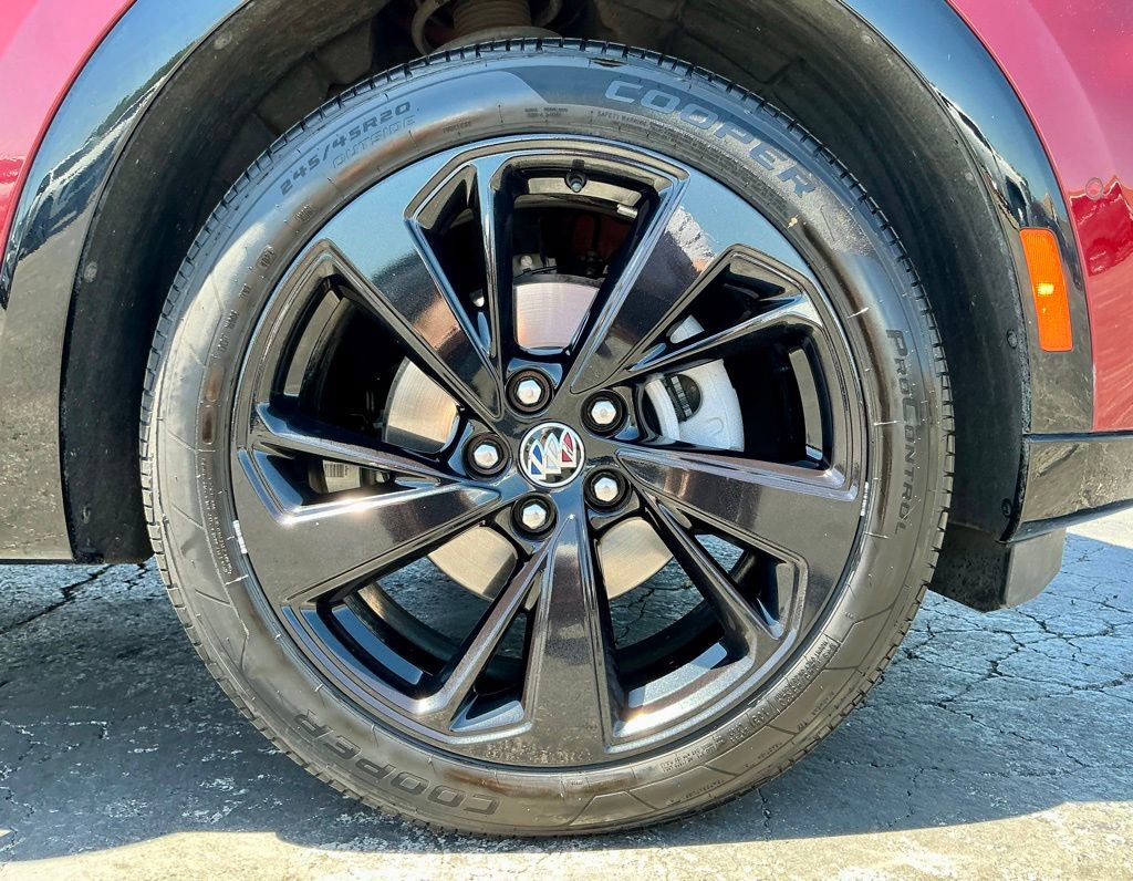 Used 2022 Buick Envision Essence w/ Technology Package II FWD image 22