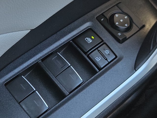 Used 2023 Toyota RAV4 XLE w/ Convenience Package AWD/4WD image 28