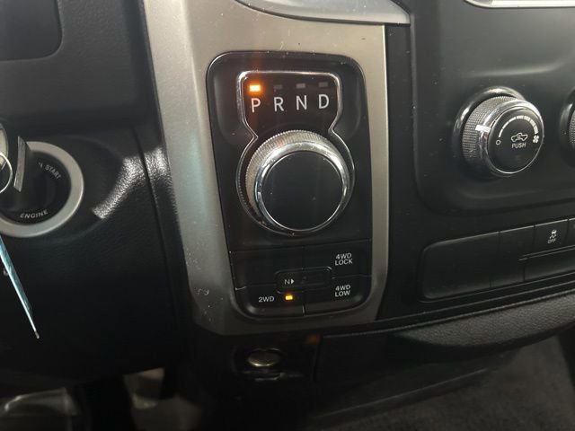 Used 2018 RAM 1500 Classic SLT AWD/4WD image 17