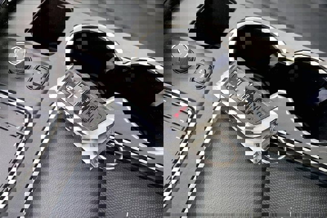 Used 2023 Acura MDX SH-AWD w/ Technology Package image 11