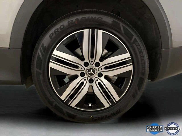 Used 2023 Mercedes-Benz EQB 300 4MATIC w/ Pinnacle Package image 32