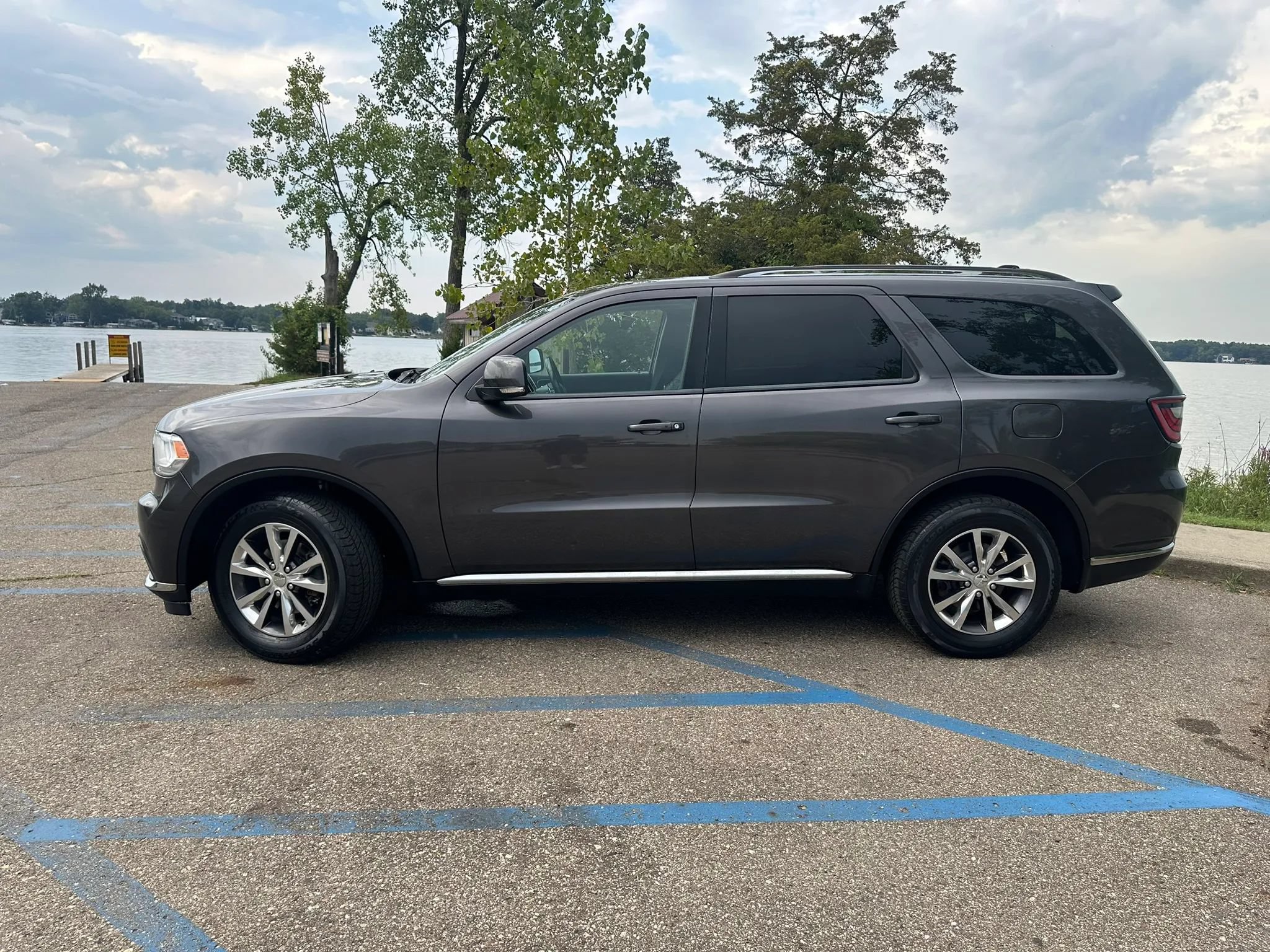 Used 2016 Dodge Durango Limited w/ Nav & Power Liftgate Group AWD/4WD image 8