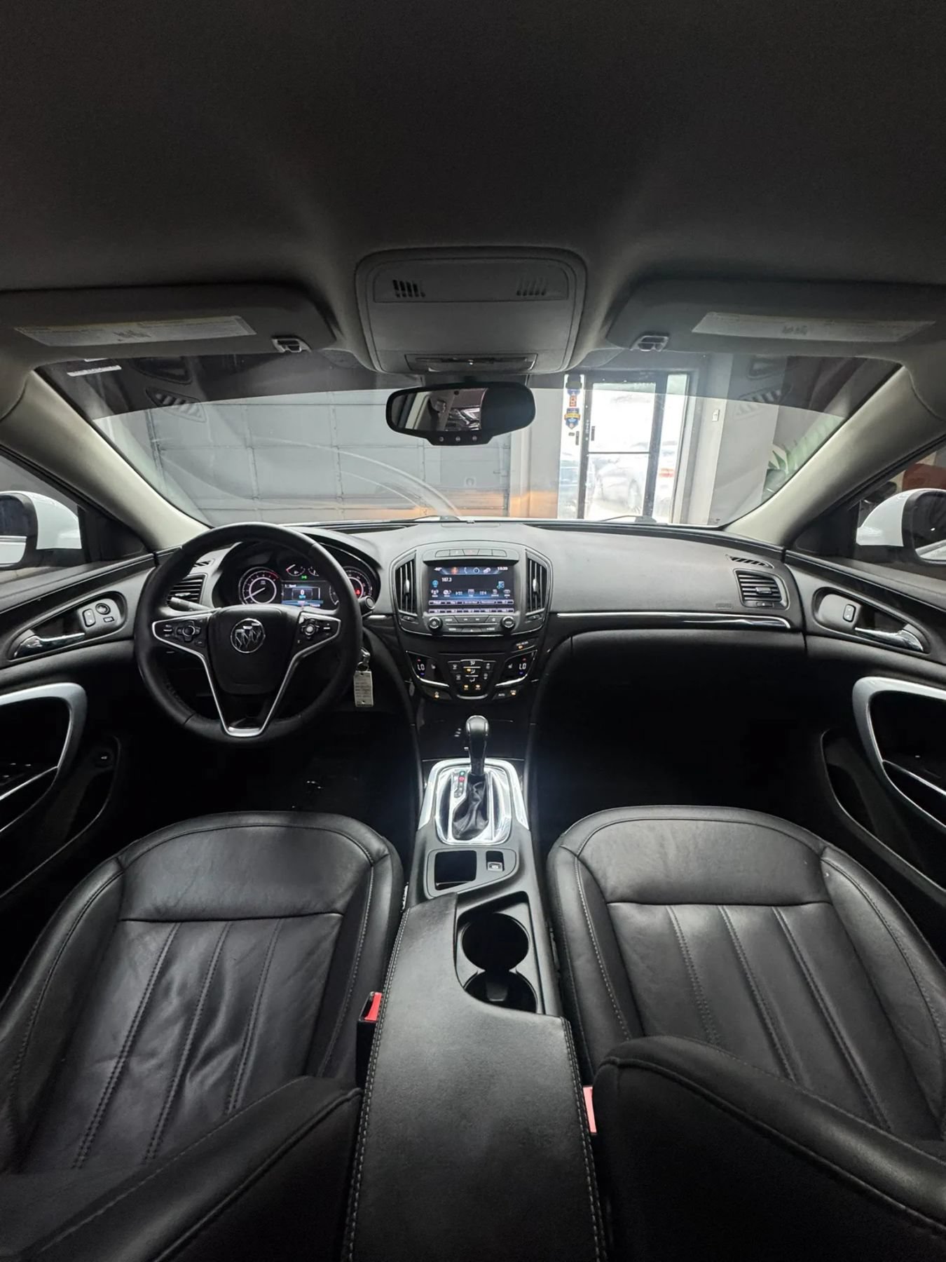 Used 2017 Buick Regal Sport Touring FWD image 21