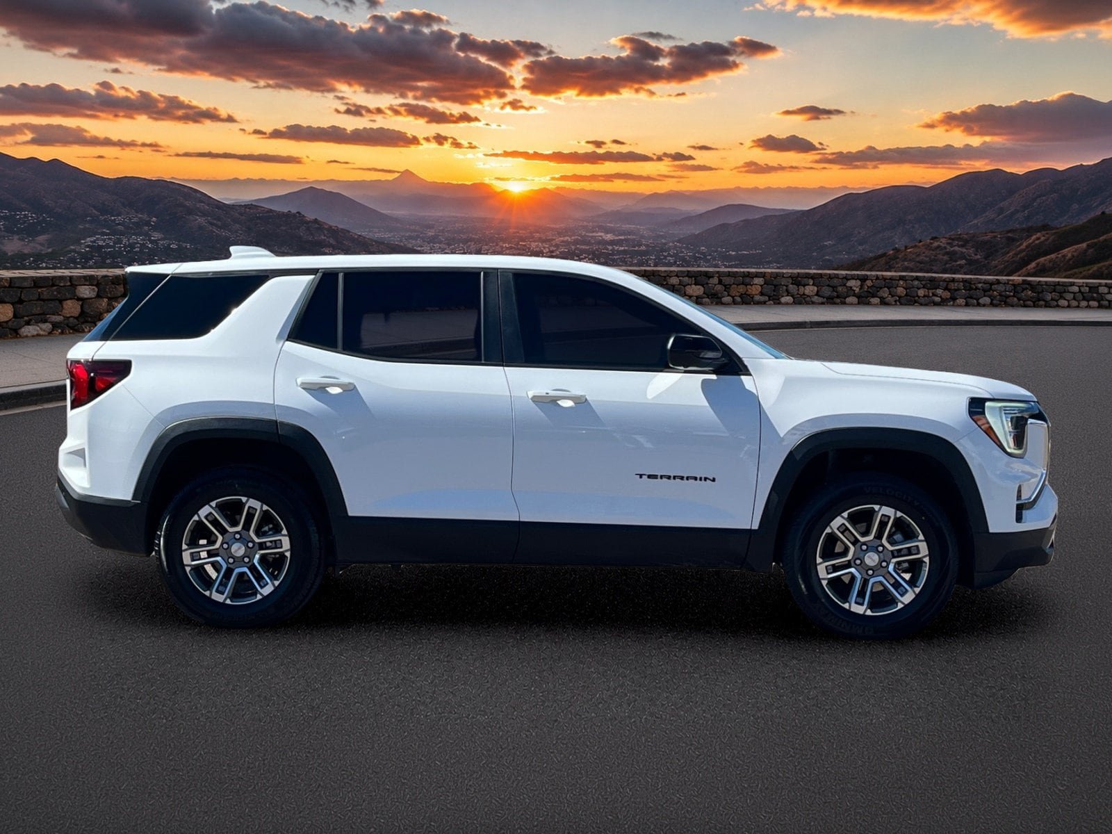 Used 2026 GMC Terrain Elevation w/ Technology Package II FWD image 6