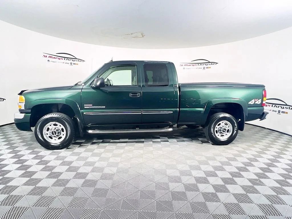 Used 2004 GMC Sierra 2500 SLT w/ Heavy-Duty Power Package AWD/4WD image 5
