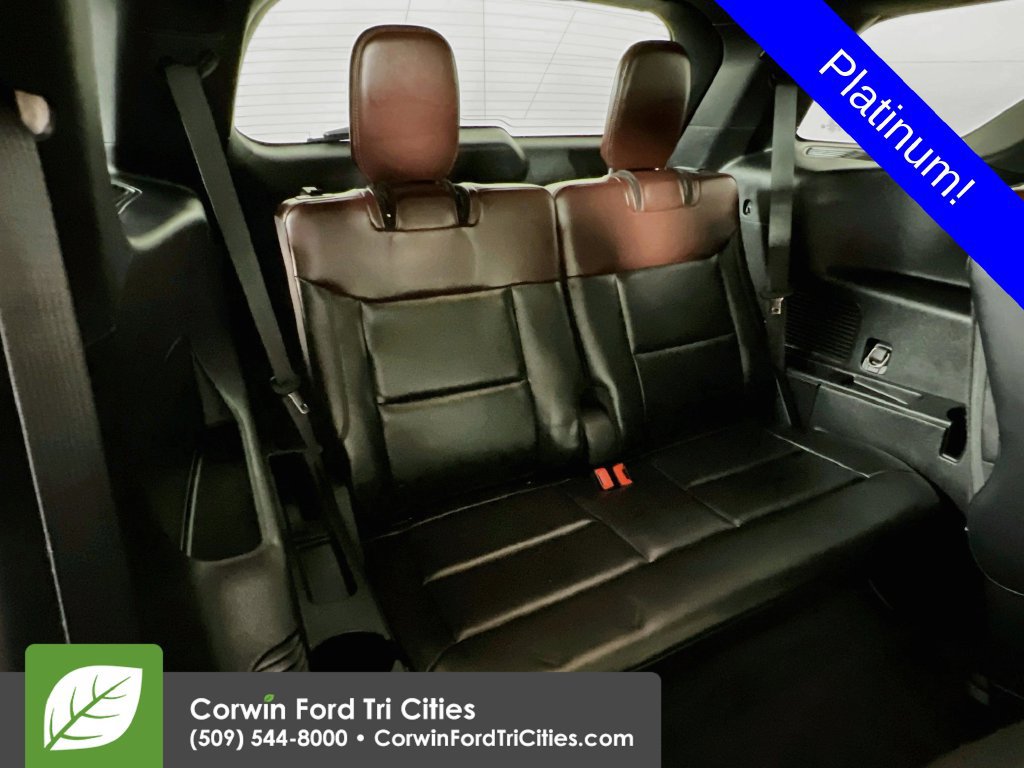 Used 2020 Ford Explorer Platinum w/ Premium Technology Package AWD/4WD image 16