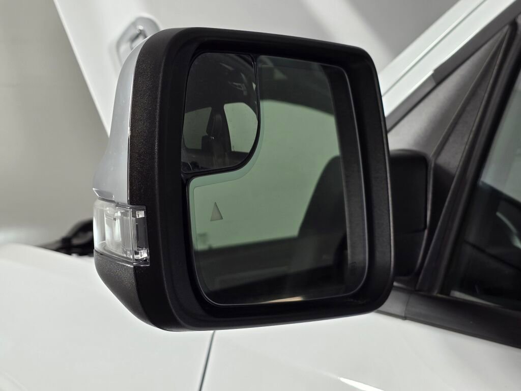 Used 2025 RAM 1500 Laramie image 12