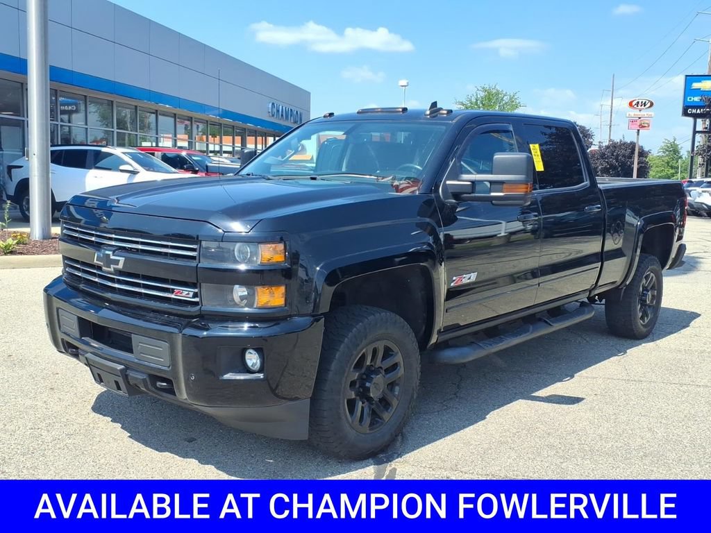 Used 2016 Chevrolet Silverado 2500 LT w/ Midnight Edition AWD/4WD image 3