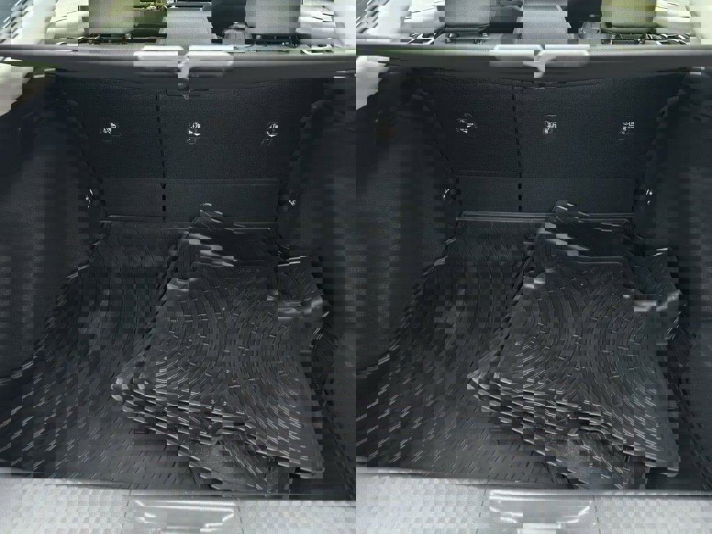 Used 2024 Toyota Prius LE image 16