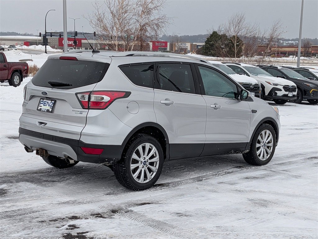 Used 2017 Ford Escape Titanium image 3