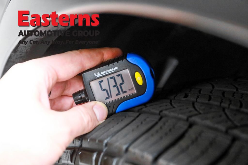 Used 2023 Nissan Murano SV image 25