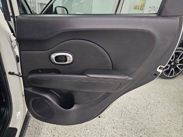 Used 2014 Kia Soul FWD image 27