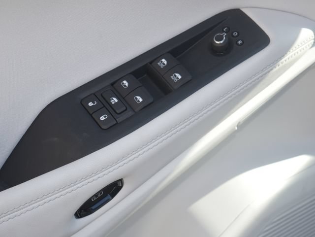 New 2026 Jeep Cherokee Laredo AWD/4WD image 14