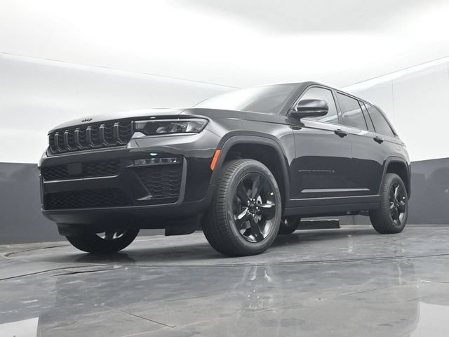 New 2026 Jeep Grand Cherokee Limited w/ Limited Altitude Package RWD image 45