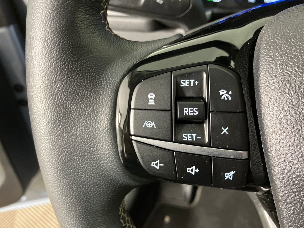 Certified 2022 Ford Escape Titanium w/ Titanium Premium Package image 17