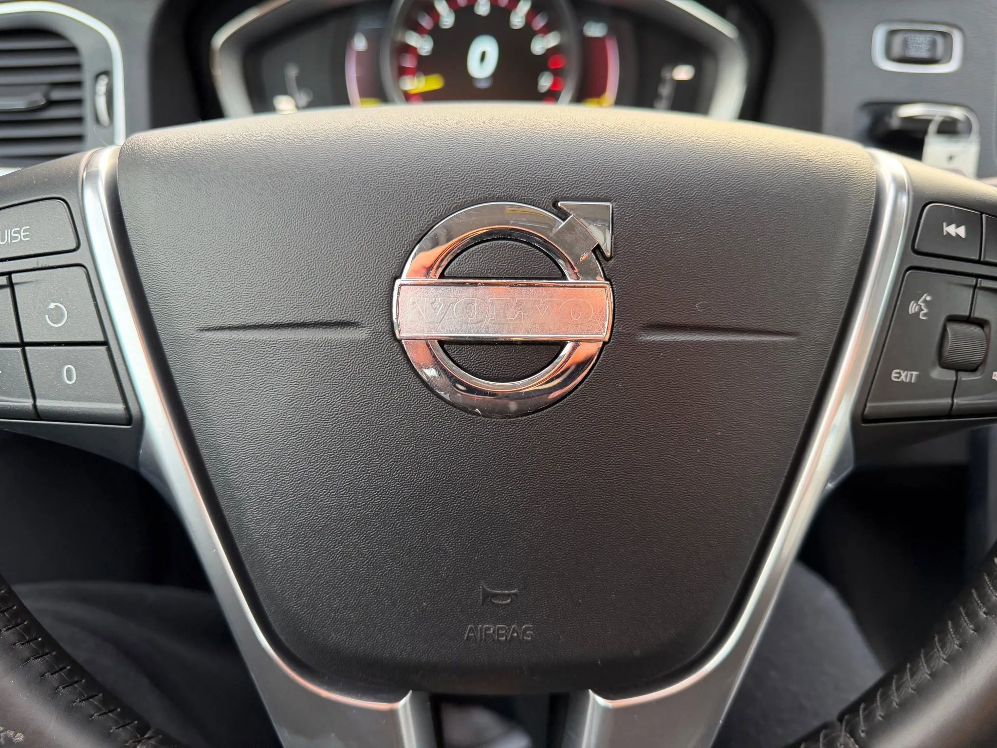 Used 2016 Volvo S60 T5 Premier image 25