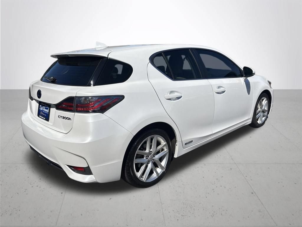 Used 2015 Lexus CT 200h w/ Navigation Package FWD image 9