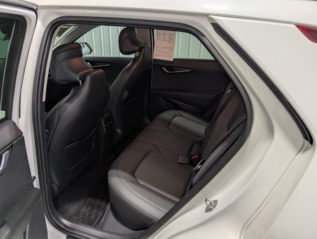 Used 2024 Kia Niro Wind FWD image 9
