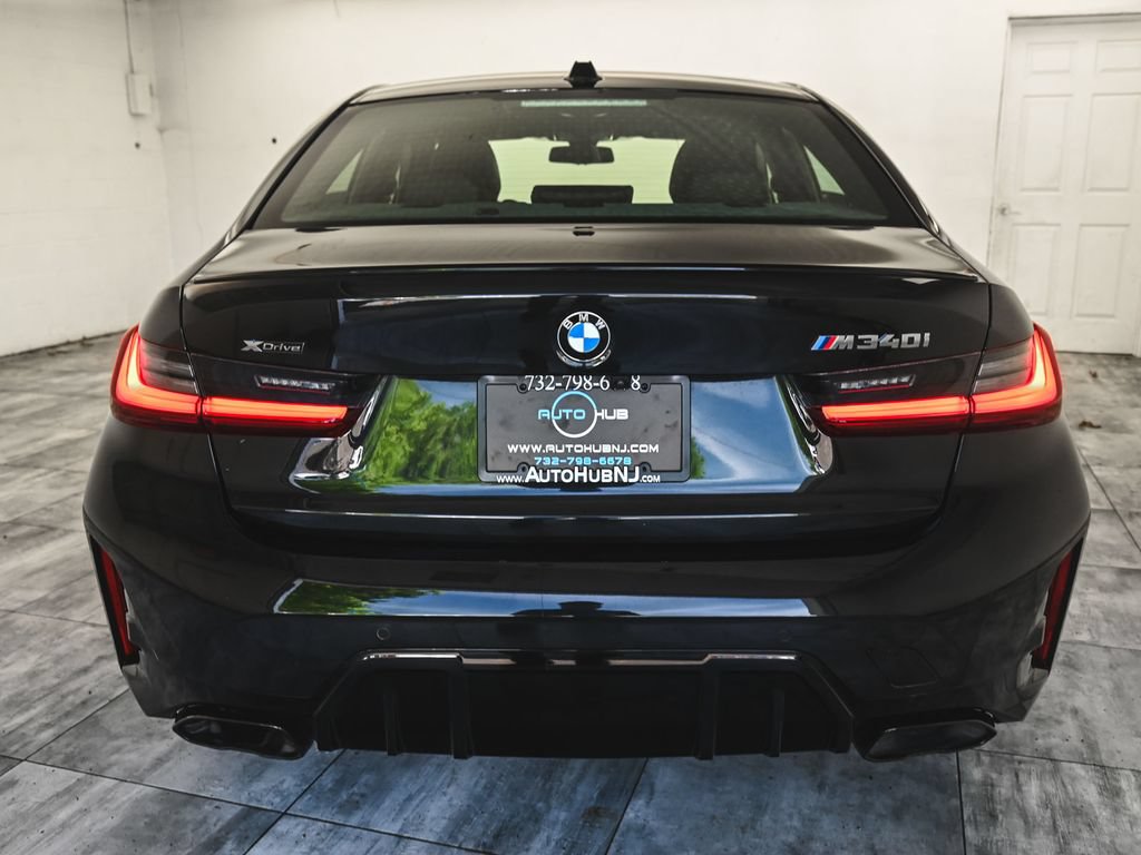 Used 2025 BMW M340i xDrive AWD/4WD image 5
