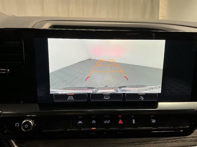 New 2026 GMC Sierra 1500 SLT w/ SLT Premium Package AWD/4WD image 13