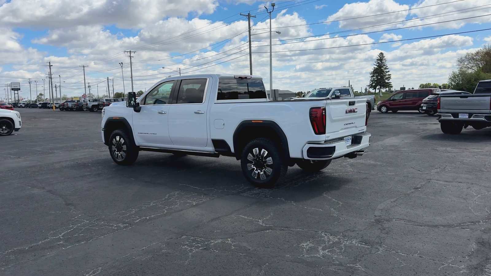 New 2026 GMC Sierra 2500 Denali w/ Denali Reserve Package AWD/4WD image 6