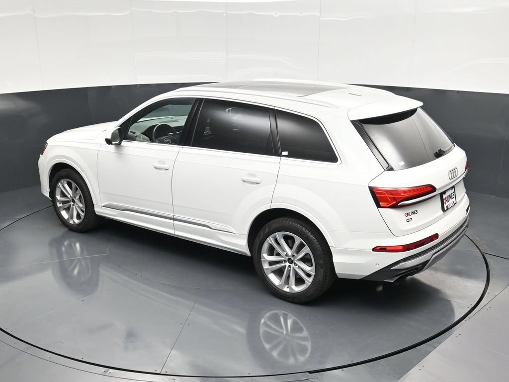Used 2025 Audi Q7 3.0T Premium Plus AWD/4WD image 49