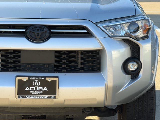 Used 2022 Toyota 4Runner SR5 RWD image 9