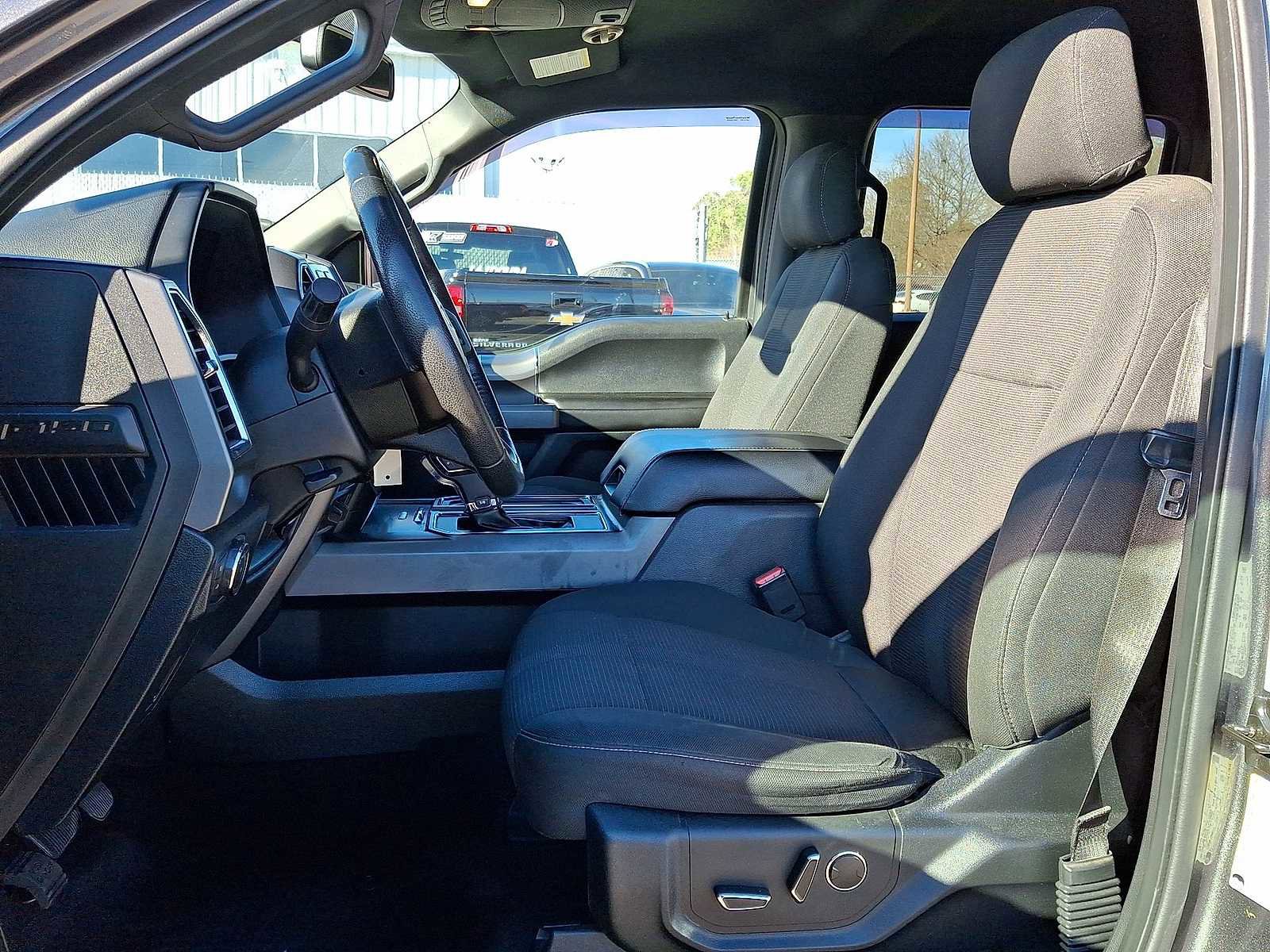 Used 2016 Ford F150 XLT w/ Equipment Group 302A Luxury image 23