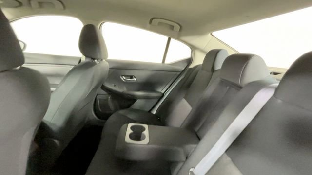 Used 2022 Nissan Sentra SV FWD image 18
