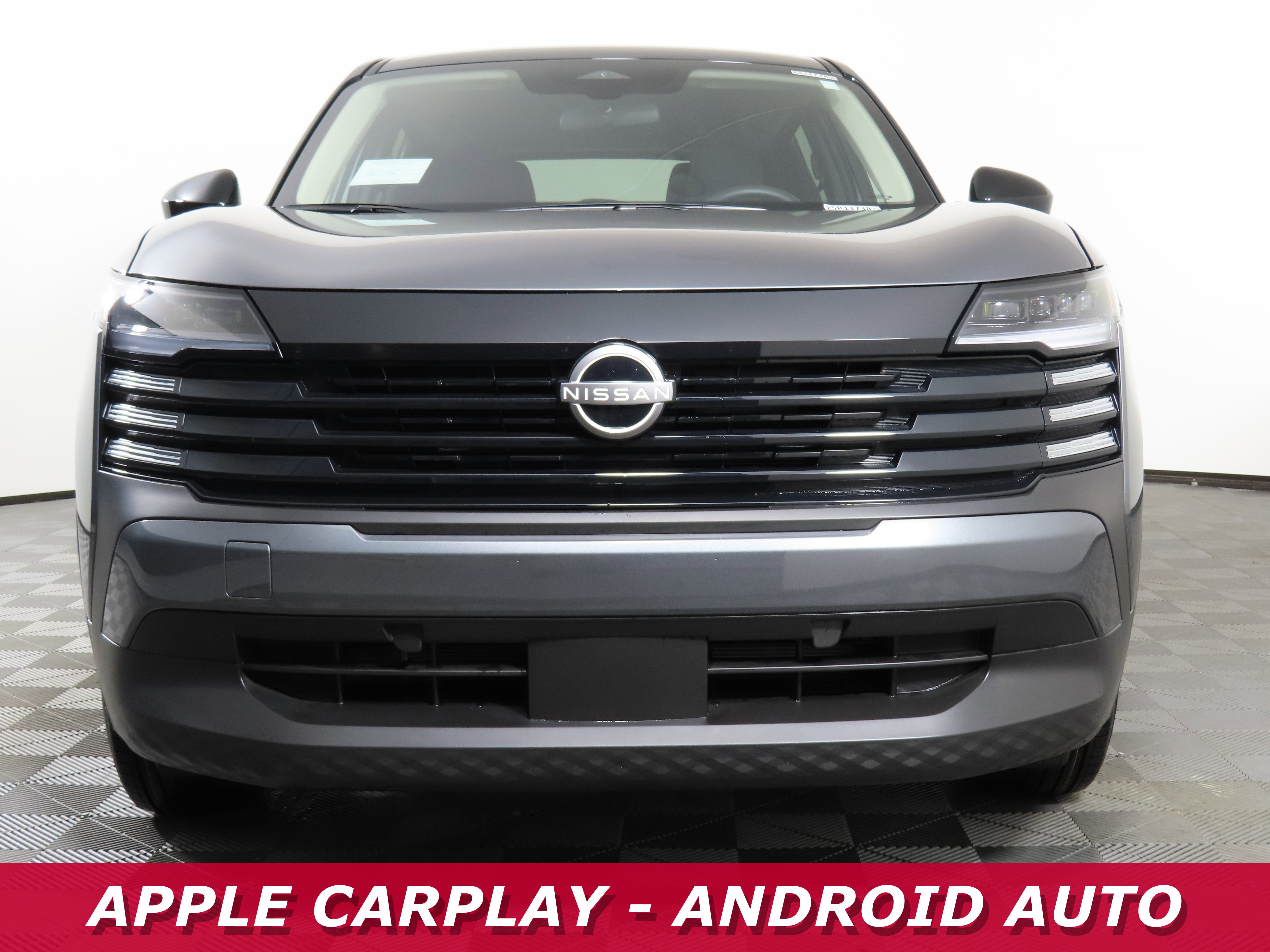 Certified 2025 Nissan Kicks SV w/ Charging Package image 2