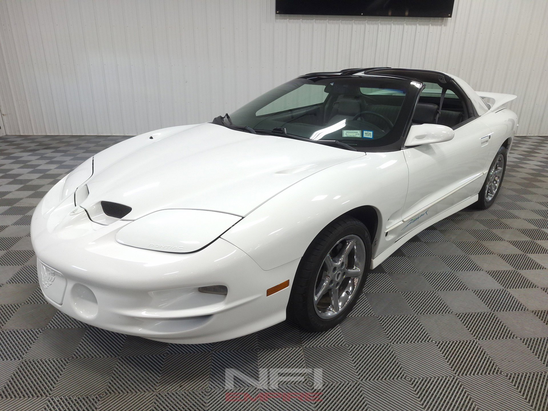 Used 1999 Pontiac Firebird Formula w/ SLP Firehawk Pkg RWD image 3