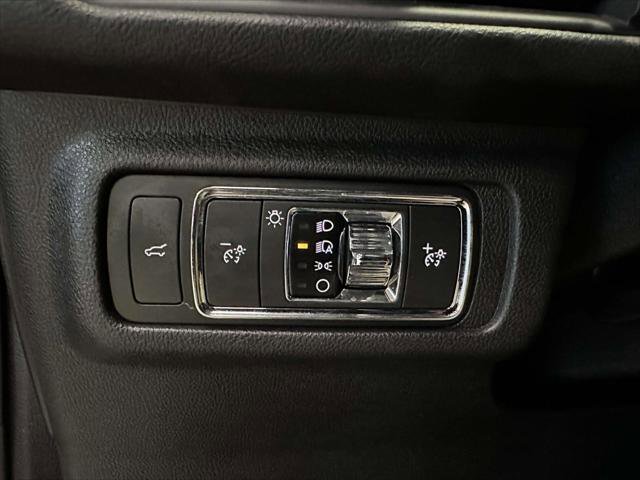 Used 2022 Lincoln Corsair AWD w/ Equipment Group 101A image 18