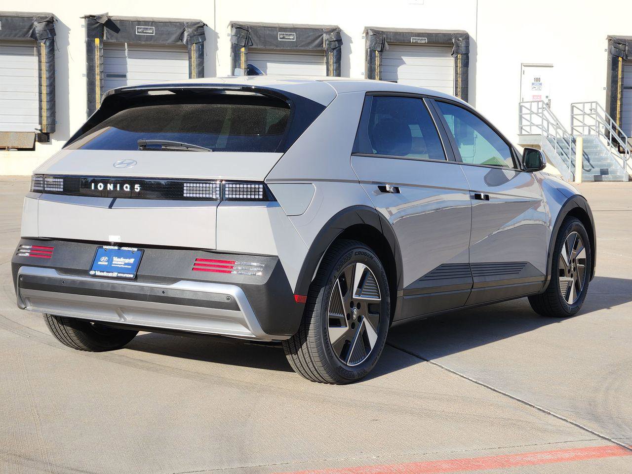 New 2026 Hyundai Ioniq 5 SEL image 4