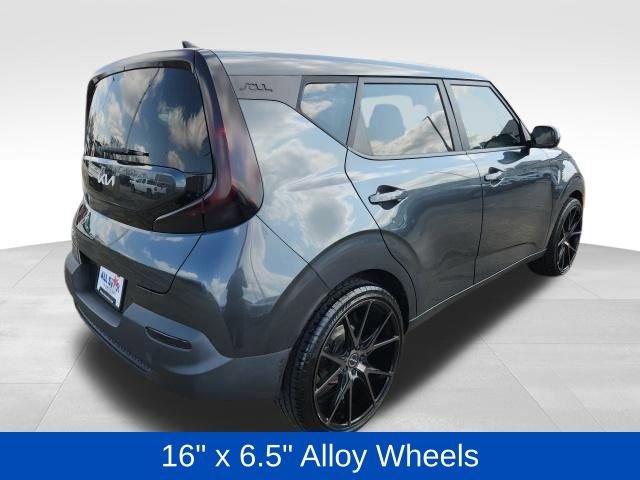 Used 2022 Kia Soul LX w/ Technology Package image 13