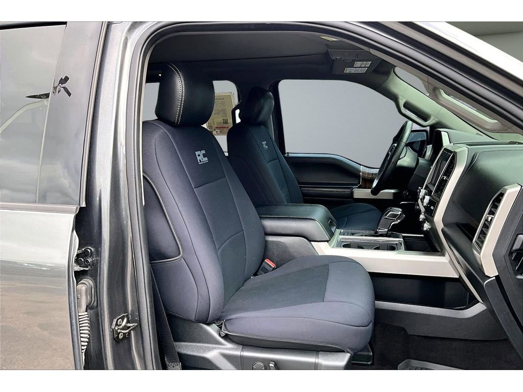 Used 2019 Ford F150 Lariat w/ Equipment Group 502A Luxury AWD/4WD image 8