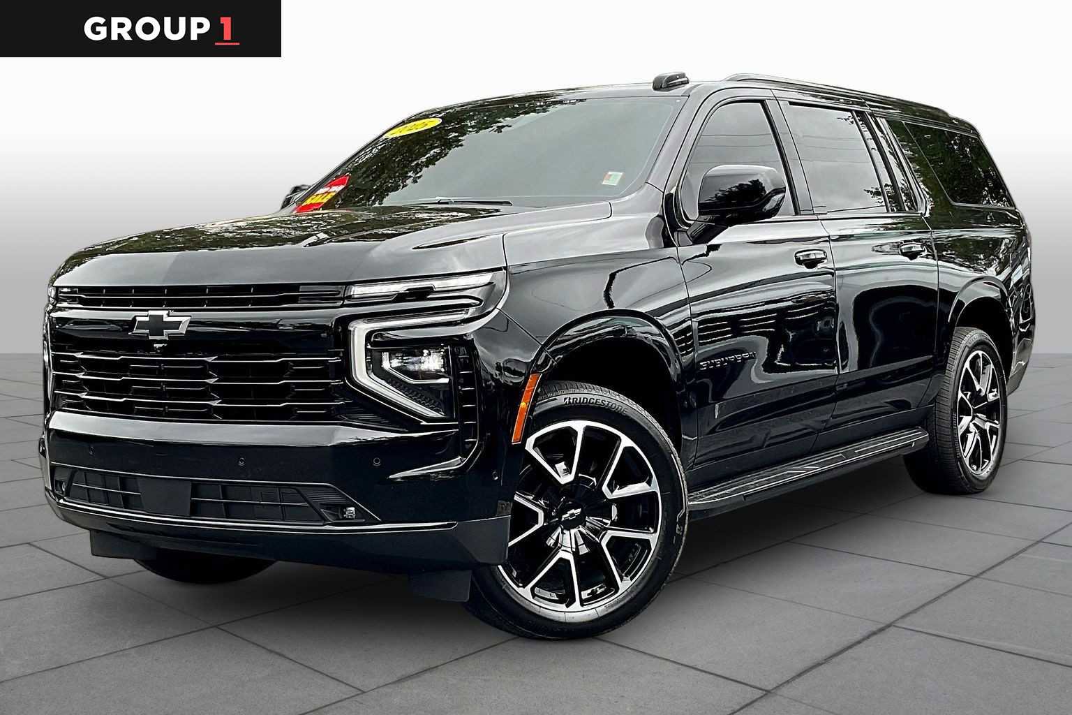 Certified 2025 Chevrolet Suburban RST image 1