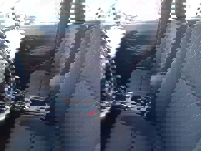 Used 2025 Toyota Corolla LE image 9