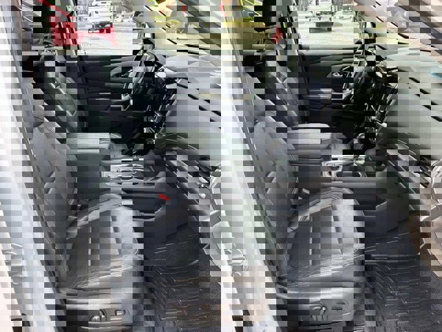 Used 2020 Chevrolet Traverse LT w/ Driver Confidence II Package image 9