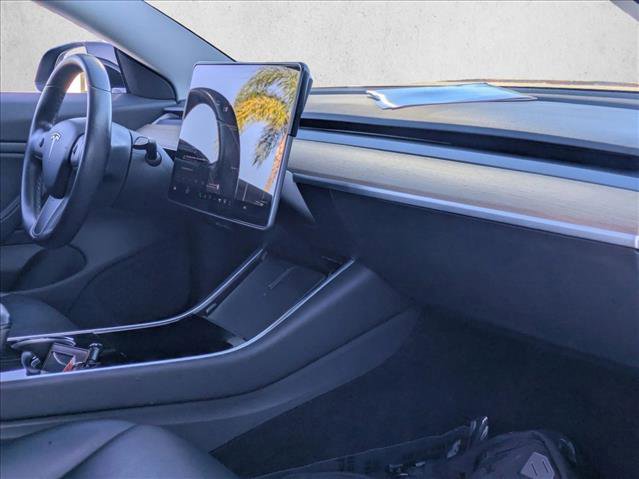 Used 2019 Tesla Model 3 Standard Range Plus image 25