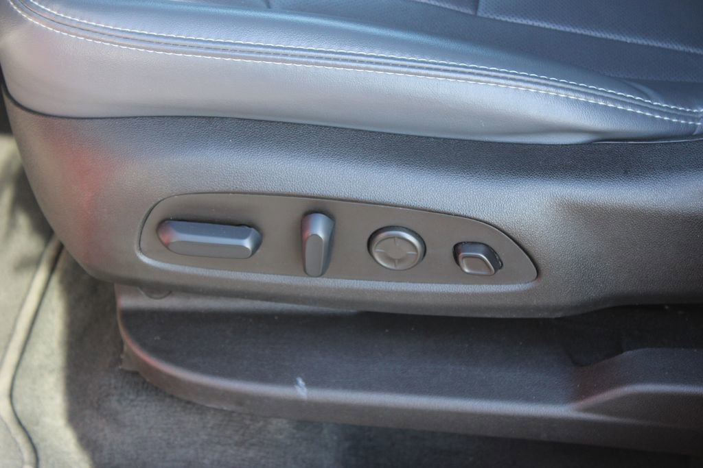 Used 2024 Buick Enclave Premium image 19