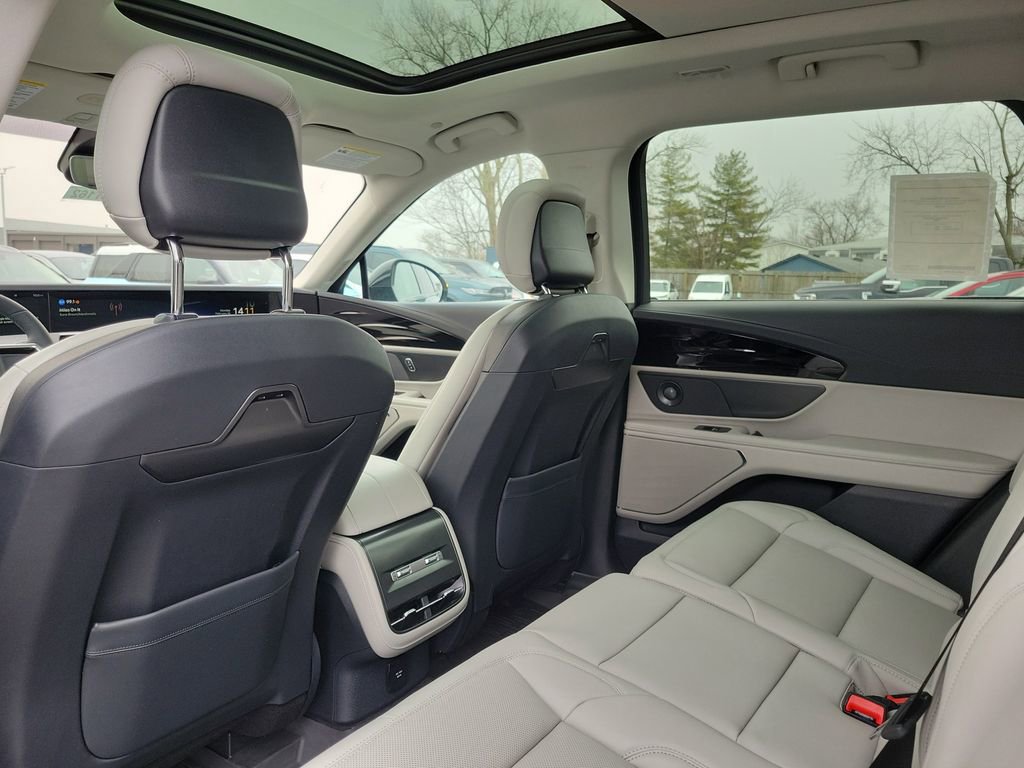 New 2026 Lincoln Nautilus Premier w/ Equipment Group 102A AWD/4WD image 15