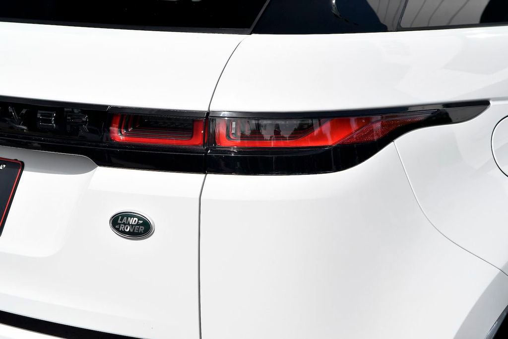 Used 2020 Land Rover Range Rover Evoque SE image 16