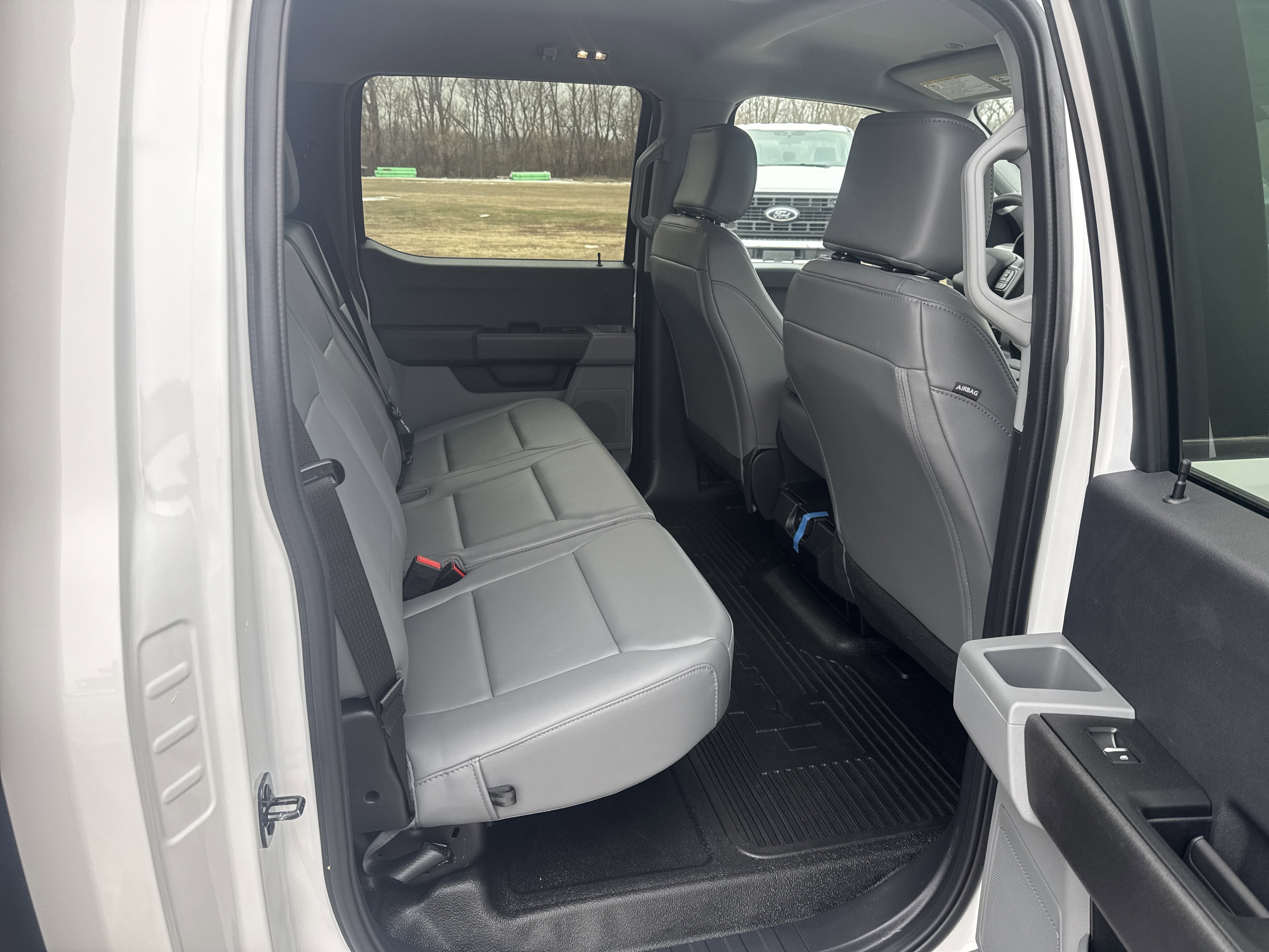 New 2026 Ford F550 4x4 Crew Cab image 29