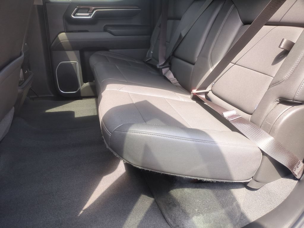 Used 2023 Chevrolet Silverado 1500 LT Trail Boss w/ LT Trail Boss Premium Package AWD/4WD image 15